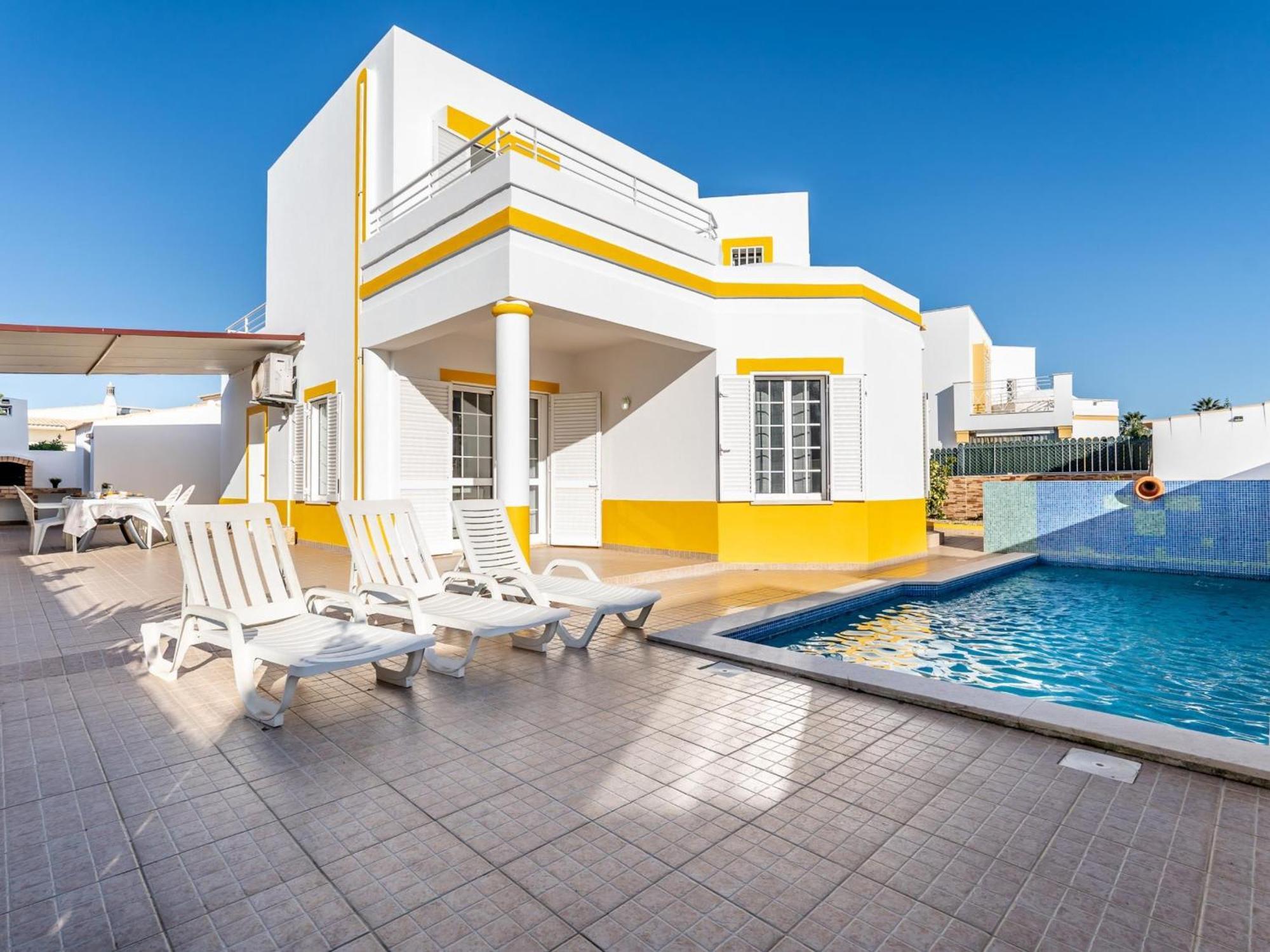 Villa A Gale Avec Piscine Privee - Pt-1-8 *